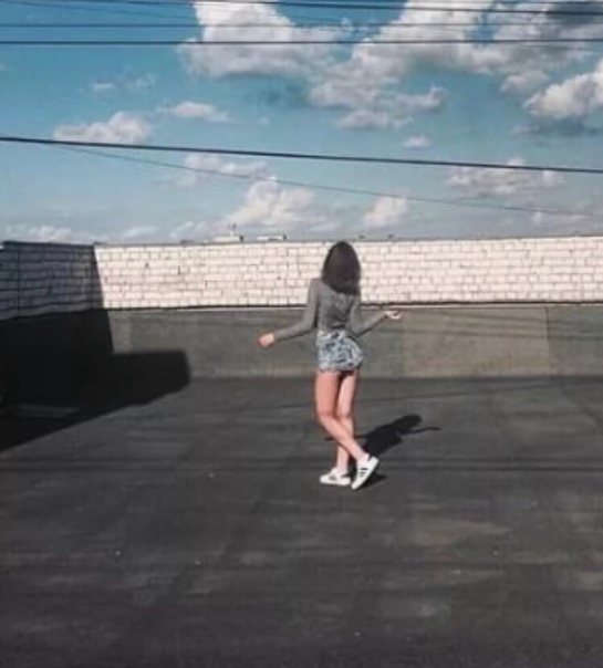 Подростка-руфера обвинили в совращении 15-летней девочки на крыше в Москве В правоохранительные органы