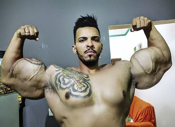 Битва двух Халков: бразильский культурист принял вызов иранского тяжелоатлета и пообещал оторвать ему голову 27-летний тяжелоатлет Саджад Гариби, известный как иранский Халк, бросил вызов