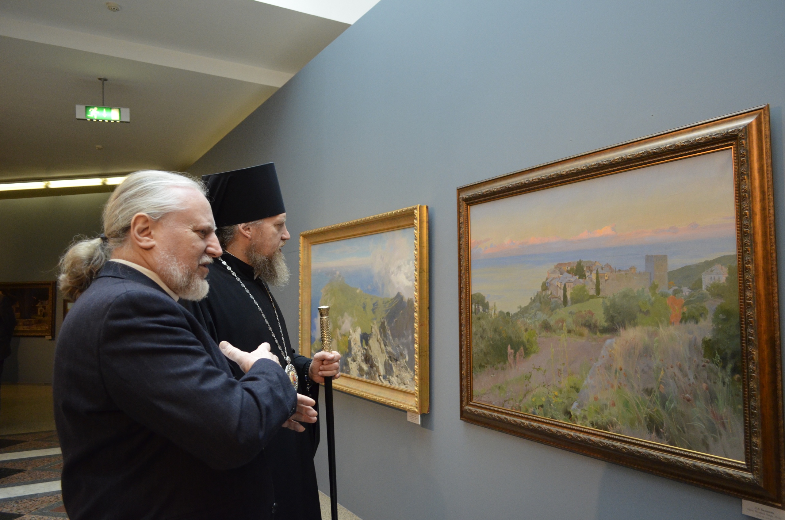 Епископ Домодедовский Иоанн открыл выставку "Святая гора и сокровенная Россия"